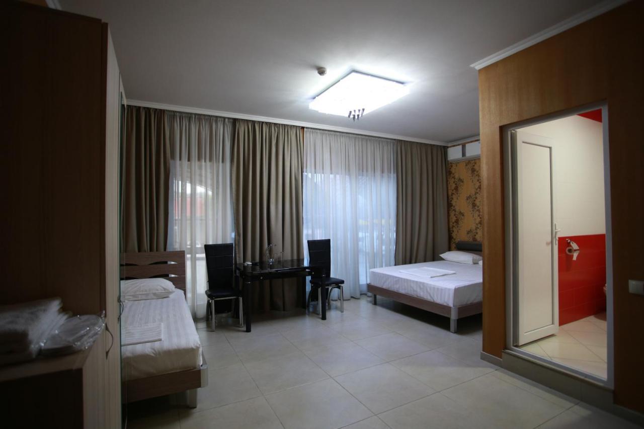 Hotel Okriba Tbilisi Exterior foto
